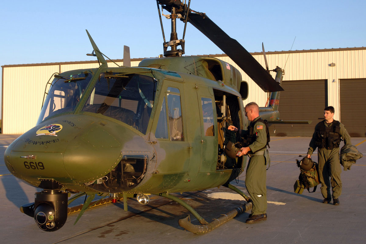 http://images04.military.com/media/equipment/military-aircraft/uh-1n-iroquois/uh-1n-iroquois_010.jpg