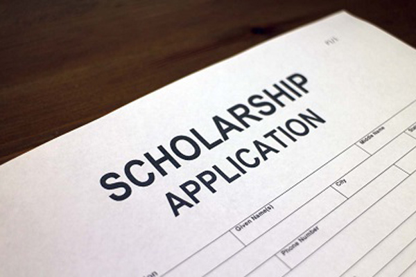What happens to unclaimed scholarships?