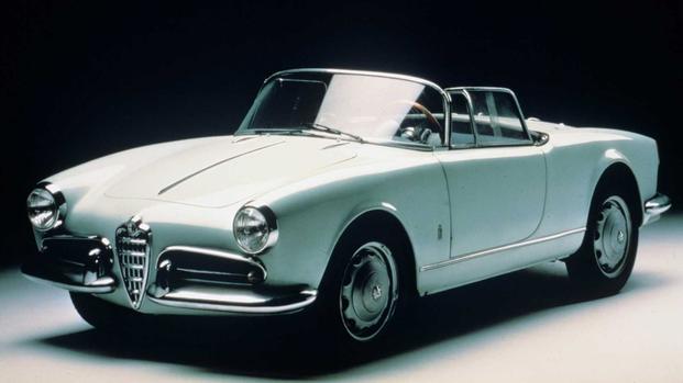1955 alfa romeo guilietta spider front