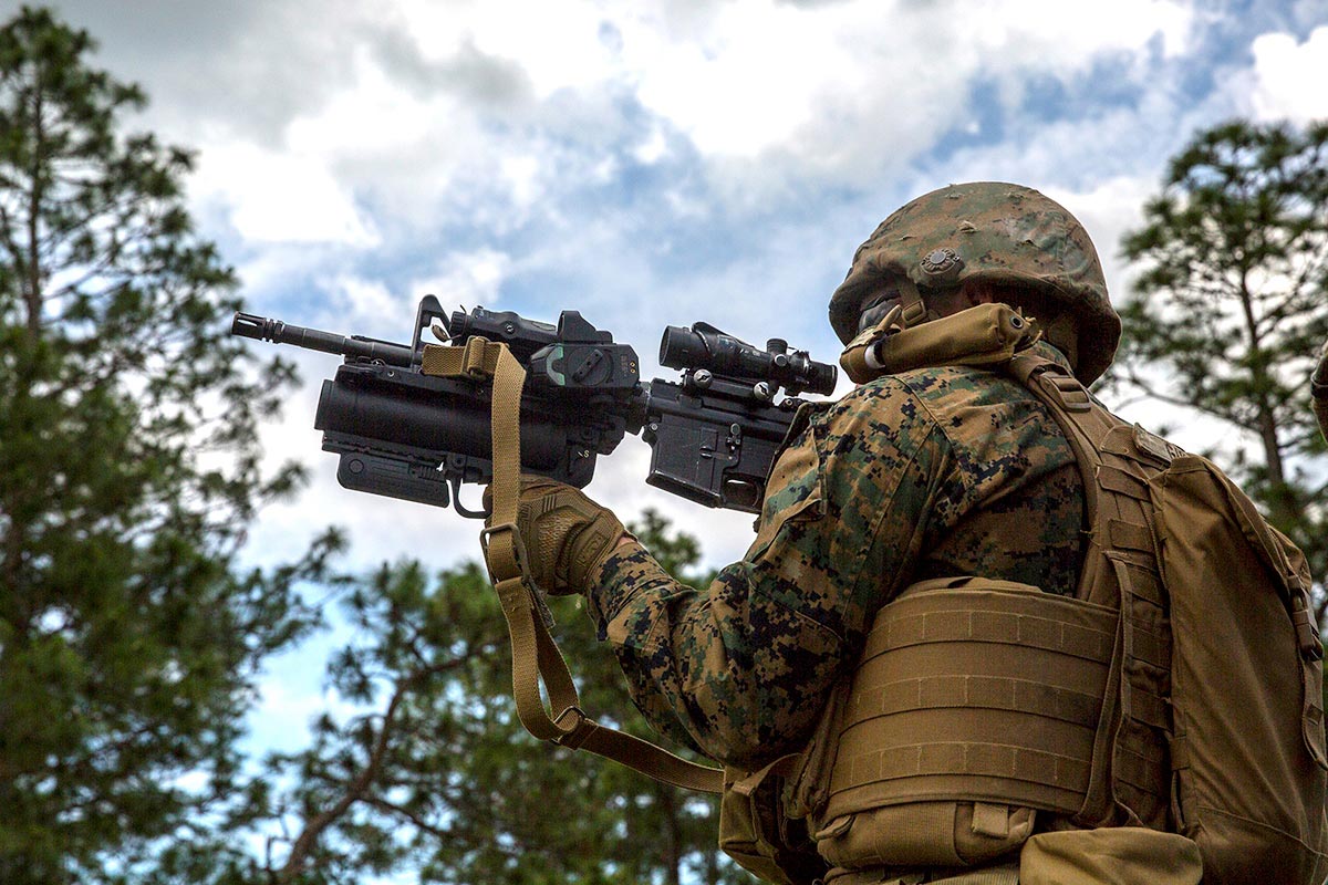 Marine Corps Is Finally Fielding A New 40mm Grenade Launcher Military Com   M320 Mounted M41200 