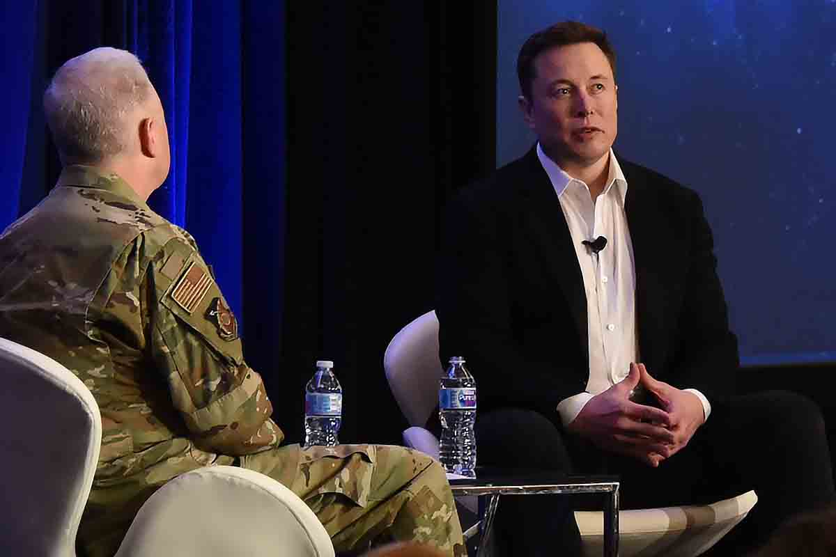 Elon Musk’s 6 rules for productivity show a separation between military and civilian workplaces