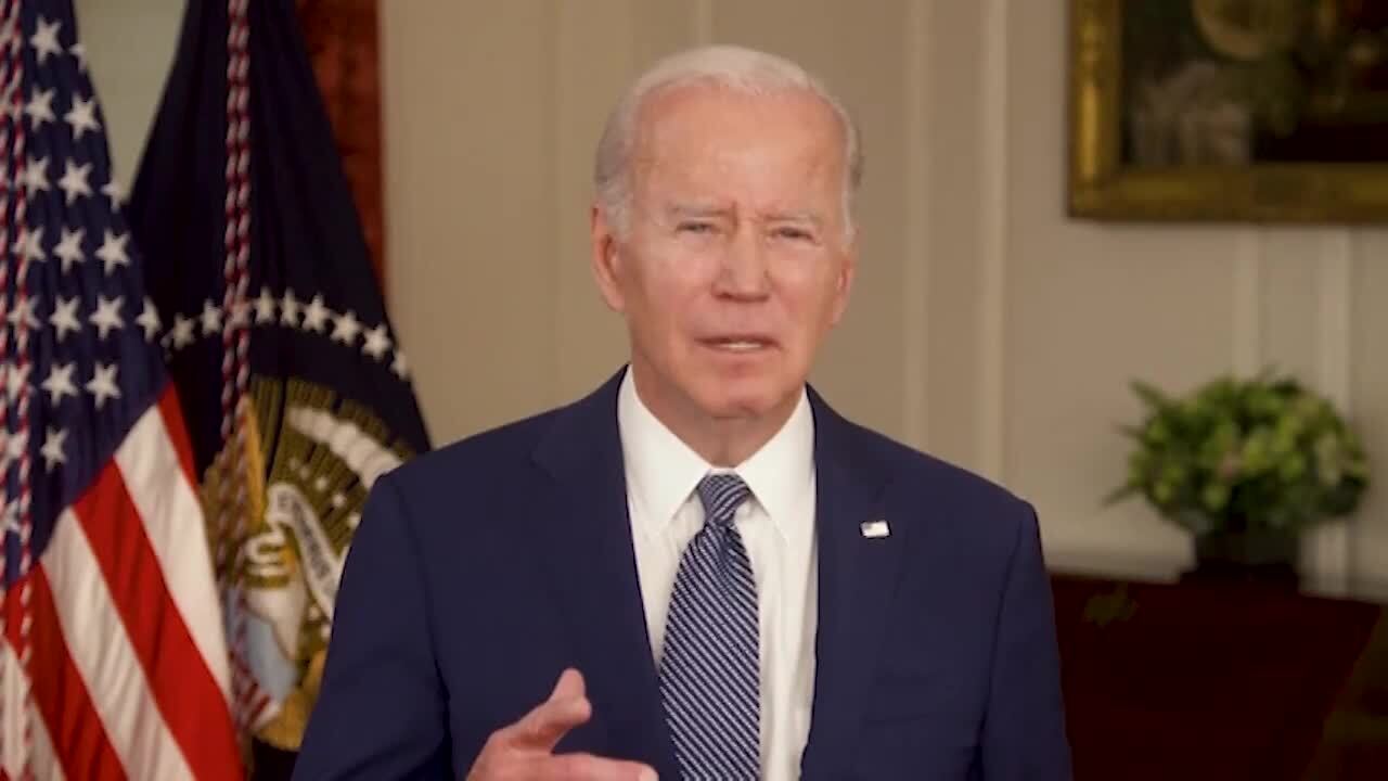 President Biden Pays Tribute to U.S. Veterans