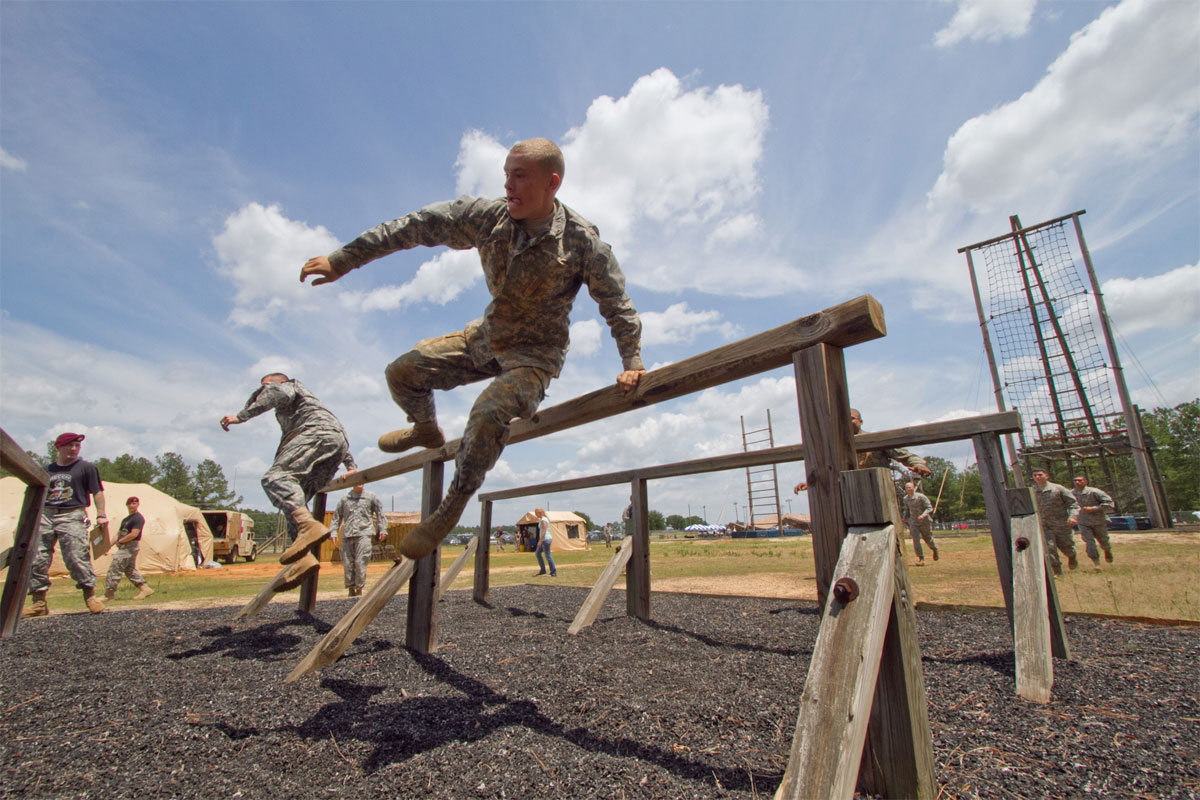 US Military News • U.S. Soldiers Obstacle Course Training • Camp Fuji Japan, June 10  2021