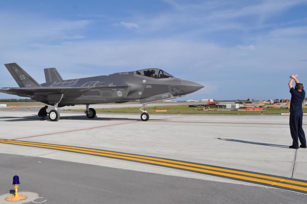 With Older F-35s ‘On Life Support,’ Wing Struggles to Train Pilots