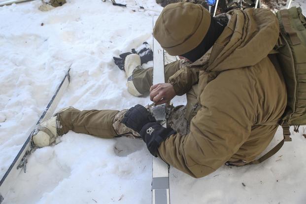 https://images04.military.com/sites/default/files/styles/full/public/2019-09/cold-weather-insulated-boots-1800.jpg