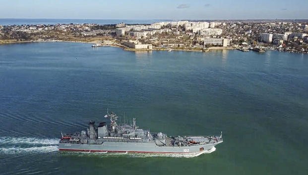 Russian navy's amphibious assault ship Kaliningrad sails into the Sevastopol harbor in Crimea