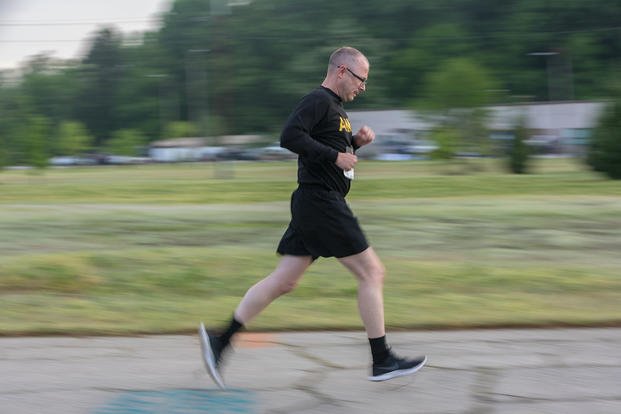 A soldier from the U.S. Army Medical Command (MEDCOM) participates in his semiannual physical fitness test at Fort Belvoir, Virginia. 