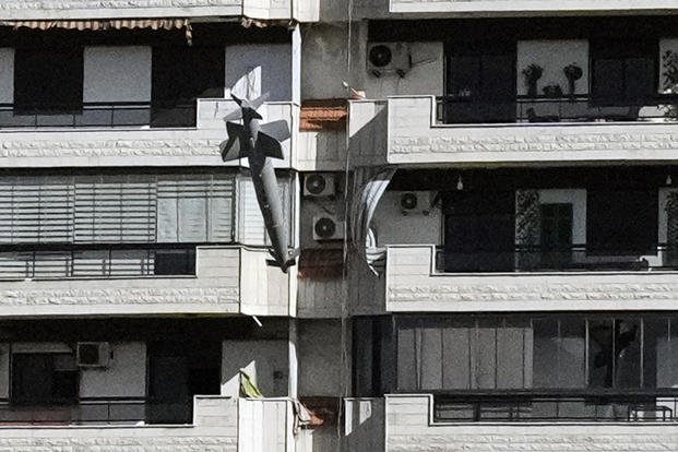 Bomb dropped from an Israeli jet hits a building in Ghobeiri, Beirut