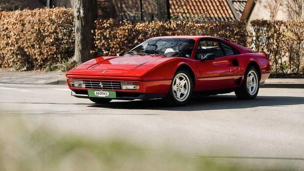 1987 Ferrari 208 GTB Turbo front, three-quarter