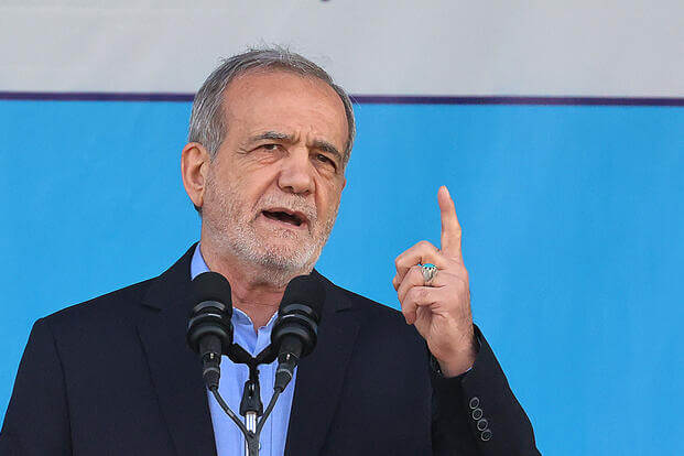 Iran Edges Toward Nuclear Talks With US in Bid to Avoid War