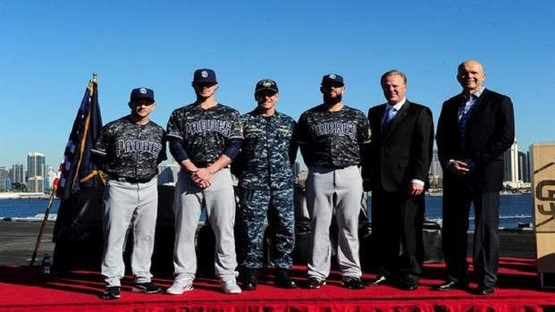 Padres show off new Navy camouflage jerseys 