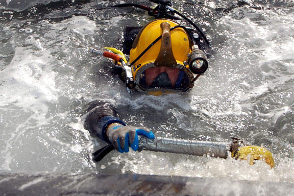 New Dive Locker at Sub Base Boasts Rewarming Area, Bigger Space ...