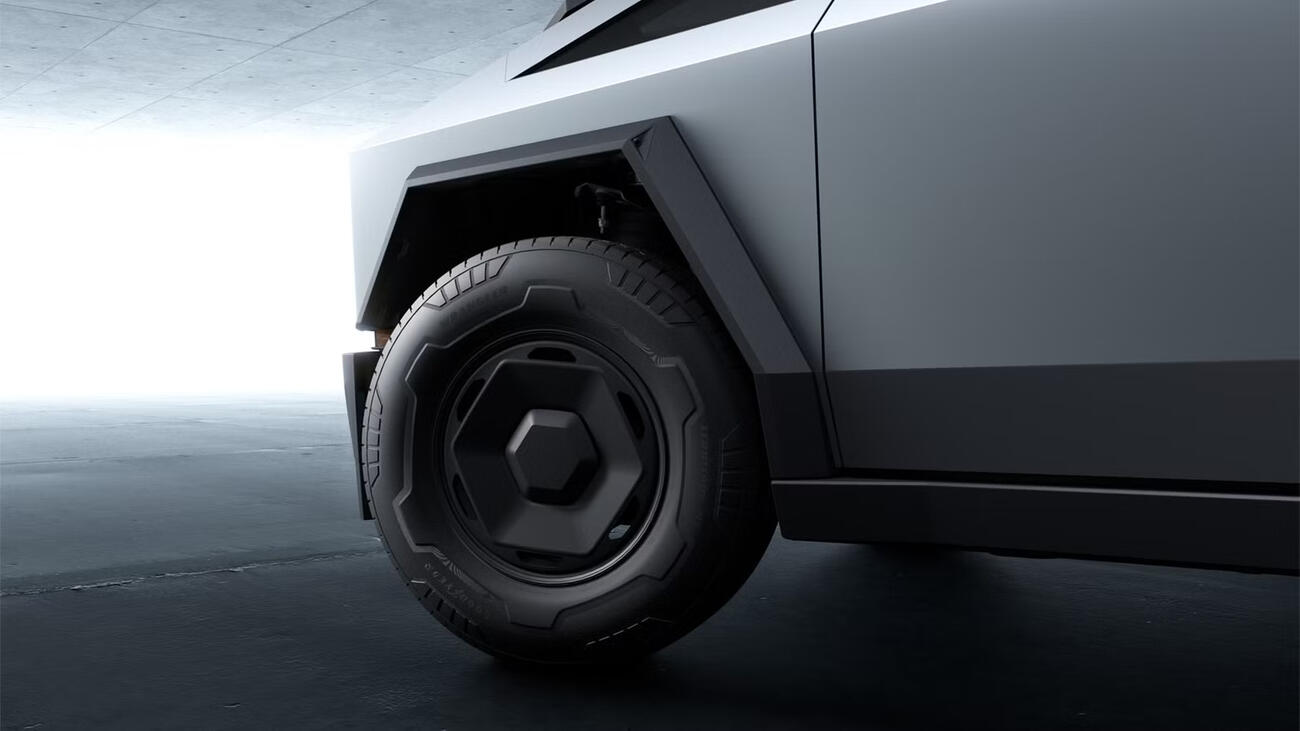 Tesla Cybertruck Earns IIHS Top Safety Pick+ Award for 2026