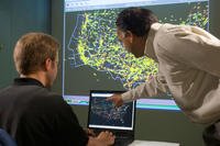 Discussing the traffic situation in the continental U.S. with the help of Future Air Traffic Management (ATM) Concepts Evaluation Tool (FACET). (Photo: NASA Ames / Dominic Hart)