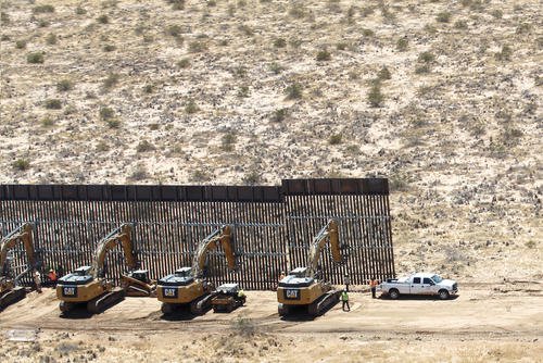A helicopter view of the U.S. Army Corps of Engineers’ Yuma 3 project near the Barry M. Goldwater Range in Arizona.
